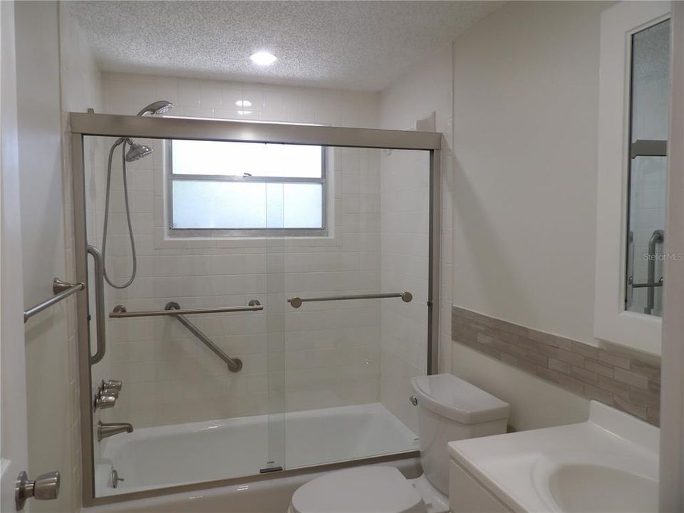 En Venta: $258,000 (2 camas, 2 baños, 1176 Pies cuadrados)