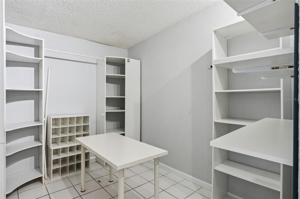 For Sale: $526,000 (4 beds, 2 baths, 1926 Square Feet)
