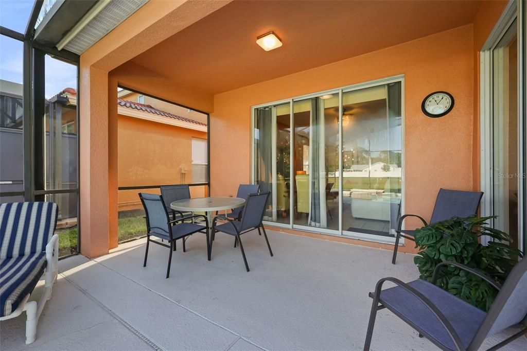 For Sale: $349,999 (4 beds, 3 baths, 1689 Square Feet)