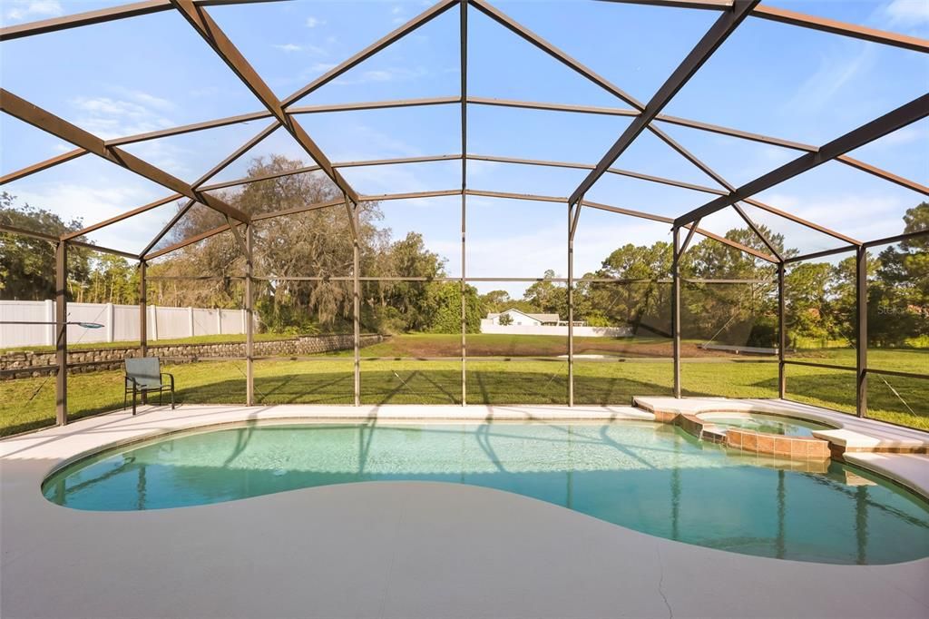 For Sale: $349,999 (4 beds, 3 baths, 1689 Square Feet)
