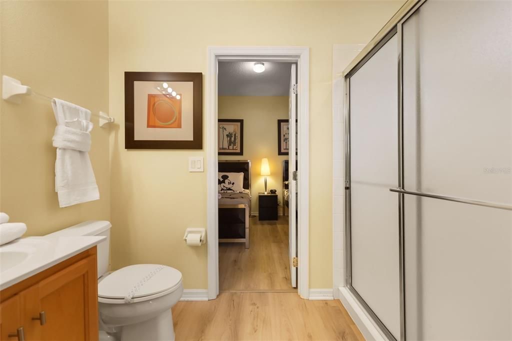 For Sale: $349,999 (4 beds, 3 baths, 1689 Square Feet)