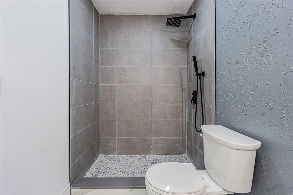 For Rent: $3,500 (3 beds, 2 baths, 1730 Square Feet)