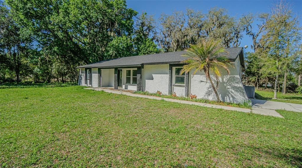 For Rent: $3,500 (3 beds, 2 baths, 1730 Square Feet)