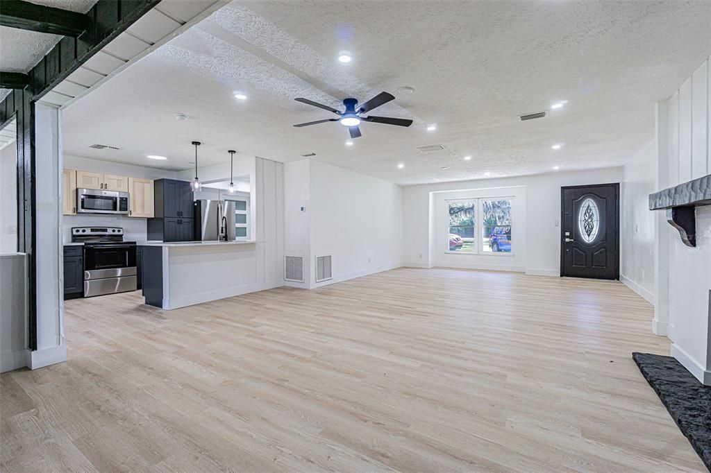 For Rent: $3,500 (3 beds, 2 baths, 1730 Square Feet)