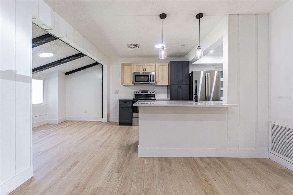 For Rent: $3,500 (3 beds, 2 baths, 1730 Square Feet)