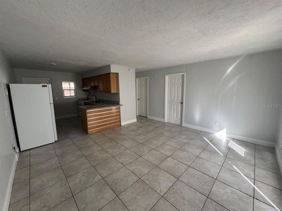 En Renta: $1,300 (2 camas, 1 baños, 1352 Pies cuadrados)