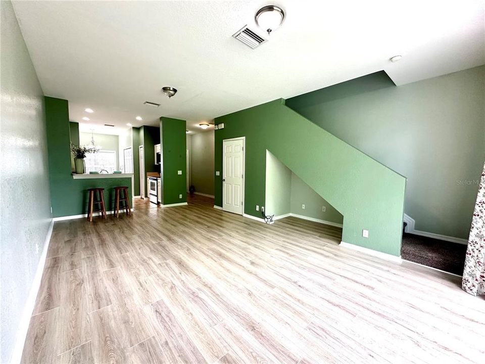 En Renta: $1,895 (2 camas, 2 baños, 1328 Pies cuadrados)