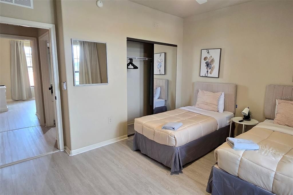 For Sale: $265,000 (4 beds, 3 baths, 1437 Square Feet)