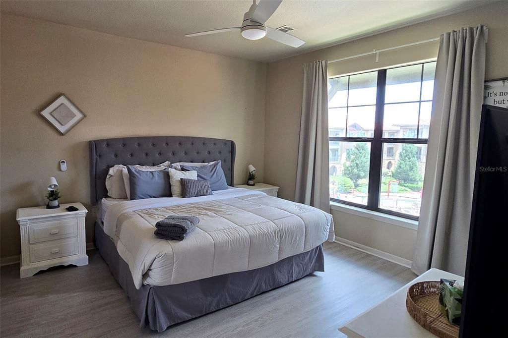 For Sale: $265,000 (4 beds, 3 baths, 1437 Square Feet)