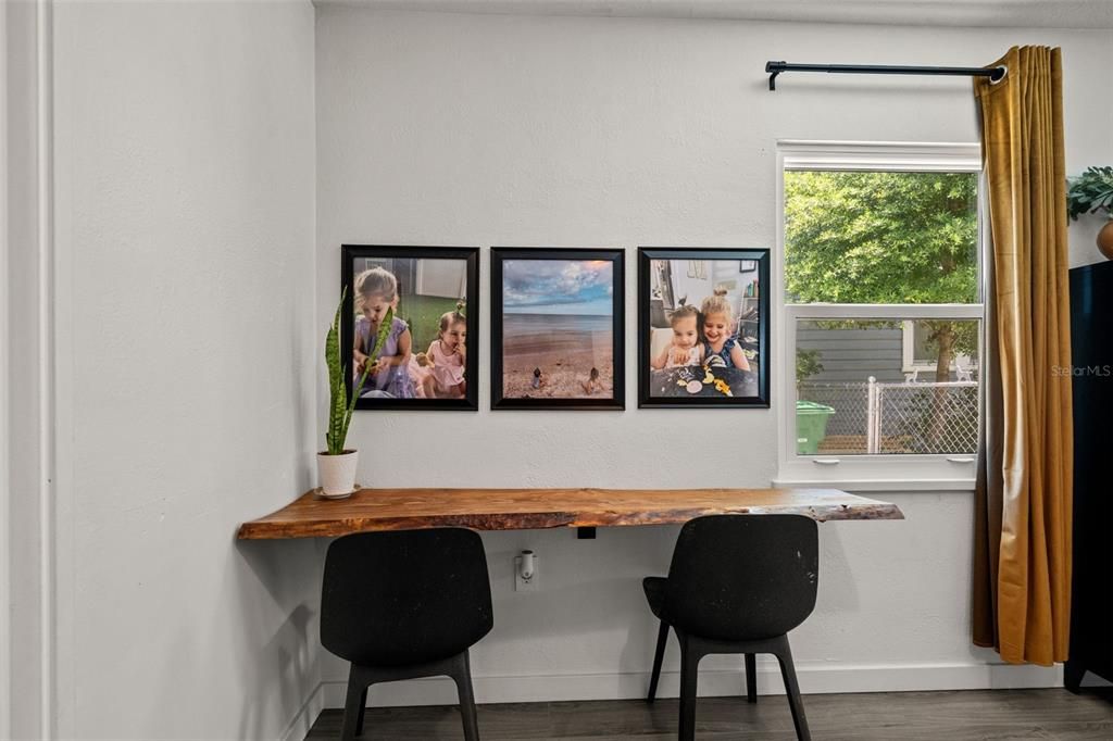 En Venta: $379,000 (3 camas, 1 baños, 999 Pies cuadrados)