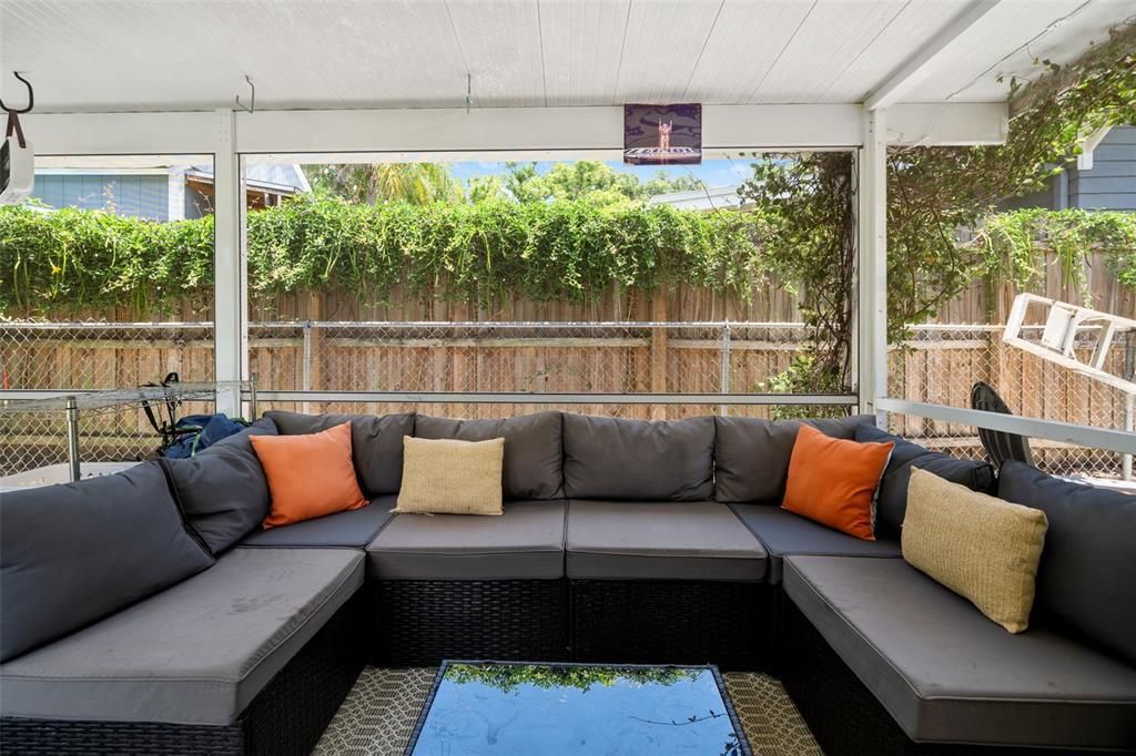 En Venta: $379,000 (3 camas, 1 baños, 999 Pies cuadrados)