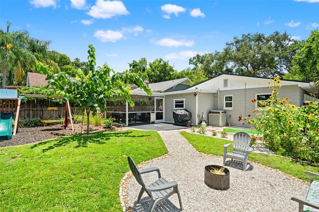 En Venta: $379,000 (3 camas, 1 baños, 999 Pies cuadrados)