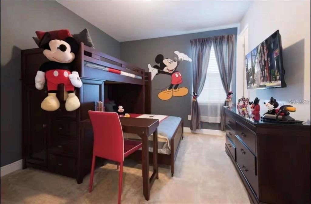 В аренду: $4,500 (6 спален, 6 ванн, 2831 Квадратных фут)