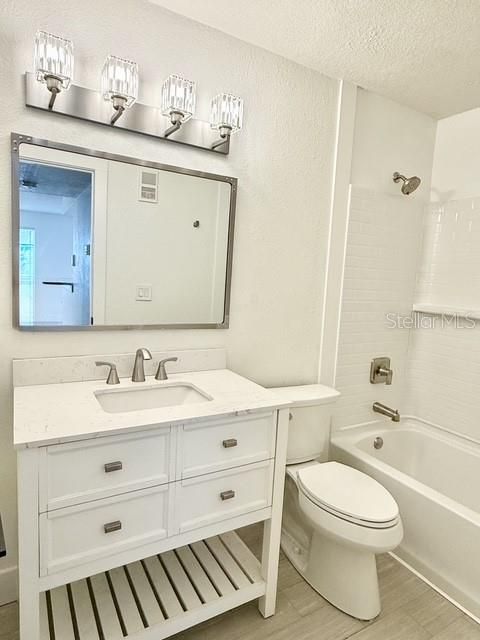 В аренду: $1,725 (2 спален, 2 ванн, 971 Квадратных фут)