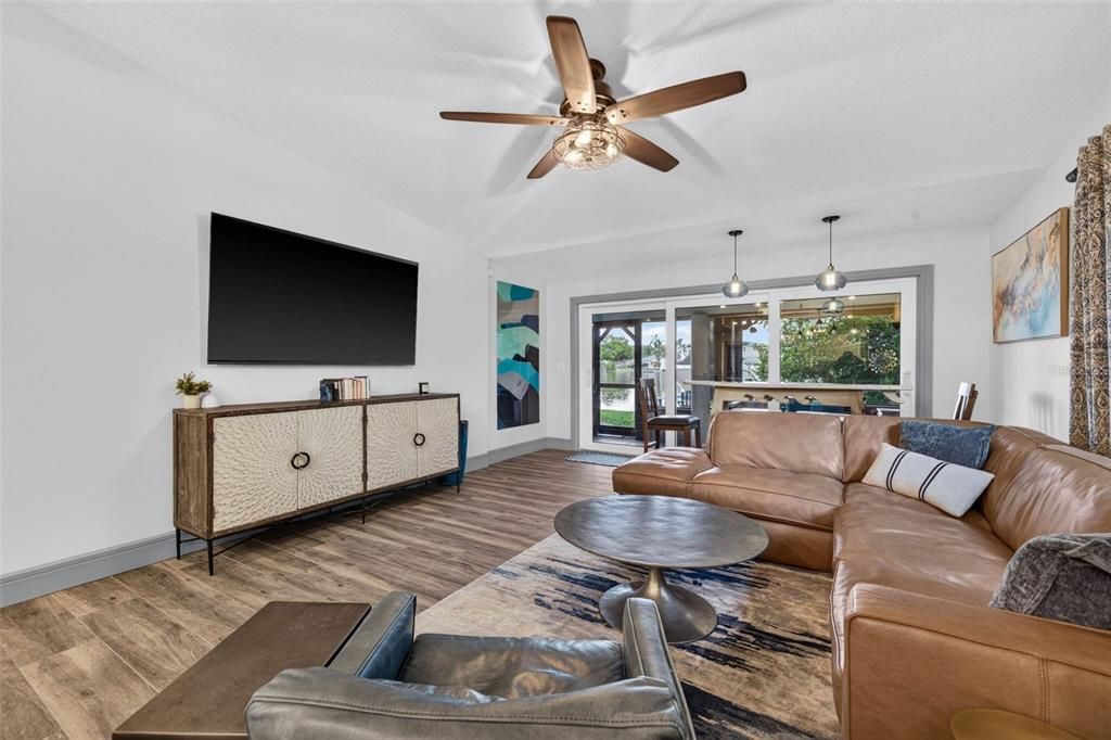 For Sale: $875,000 (3 beds, 2 baths, 2058 Square Feet)