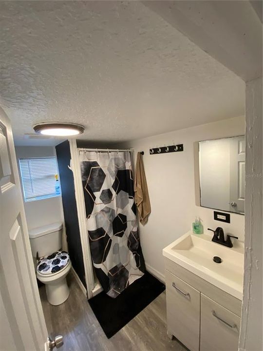 For Sale: $178,500 (2 beds, 1 baths, 520 Square Feet)