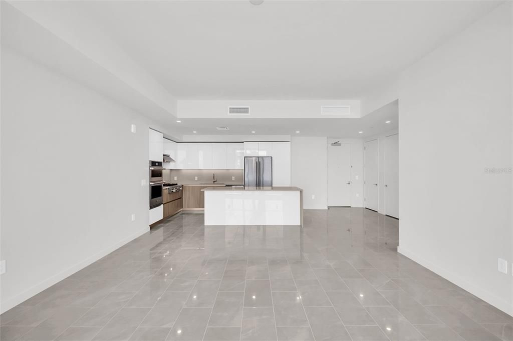 En Renta: $8,700 (3 camas, 3 baños, 1921 Pies cuadrados)