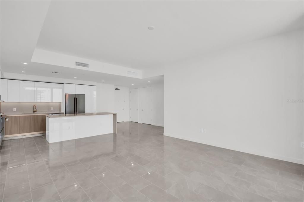En Renta: $8,700 (3 camas, 3 baños, 1921 Pies cuadrados)