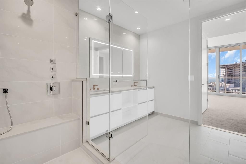En Renta: $8,700 (3 camas, 3 baños, 1921 Pies cuadrados)
