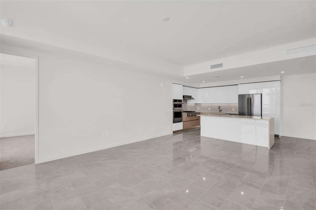 En Renta: $8,700 (3 camas, 3 baños, 1921 Pies cuadrados)