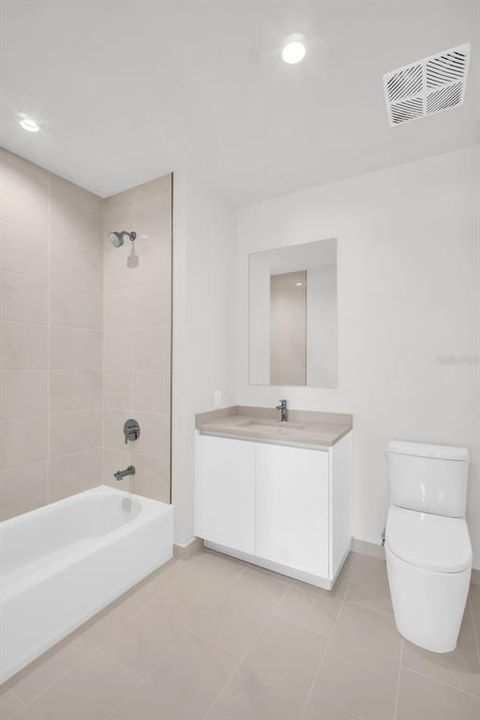En Renta: $8,700 (3 camas, 3 baños, 1921 Pies cuadrados)