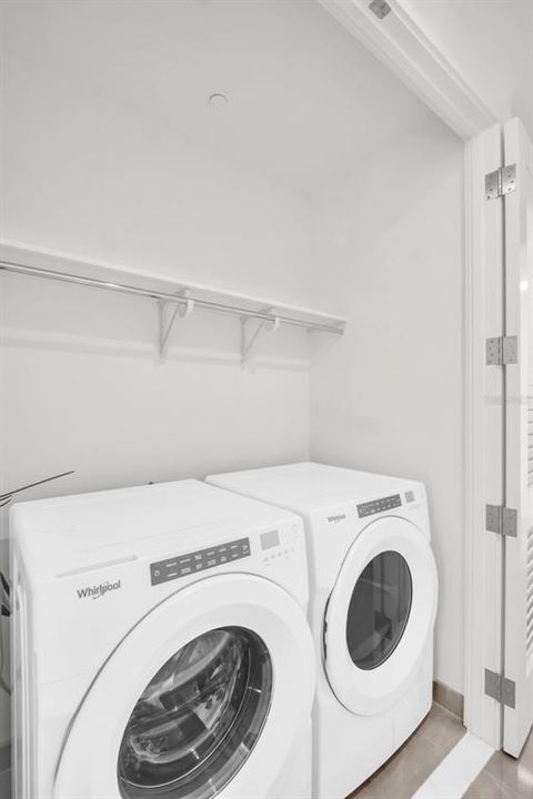 En Renta: $8,700 (3 camas, 3 baños, 1921 Pies cuadrados)