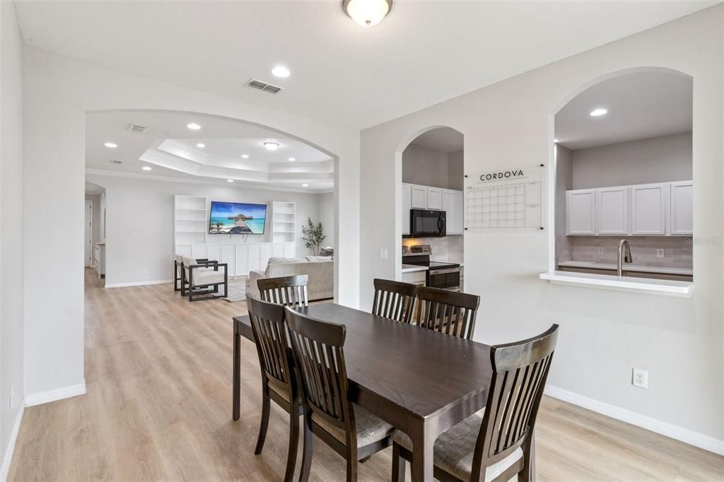 For Sale: $309,900 (4 beds, 2 baths, 2134 Square Feet)
