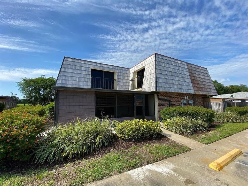 For Rent: $1,700 (2 beds, 2 baths, 1288 Square Feet)
