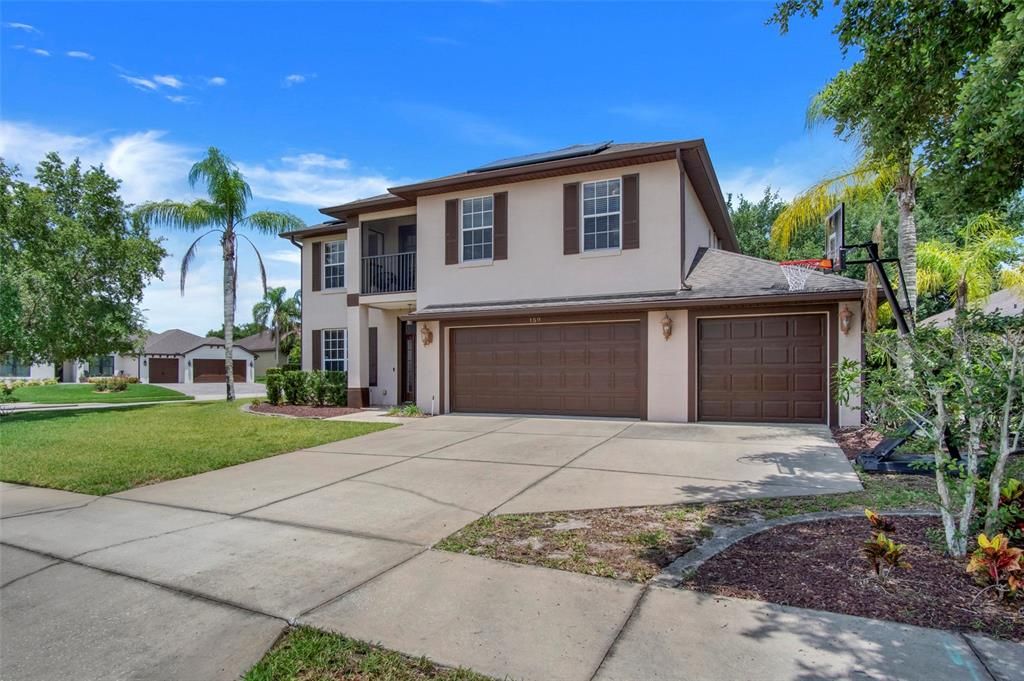 En Venta: $590,000 (5 camas, 2 baños, 2662 Pies cuadrados)