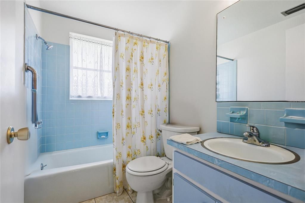 En Venta: $185,000 (2 camas, 2 baños, 864 Pies cuadrados)
