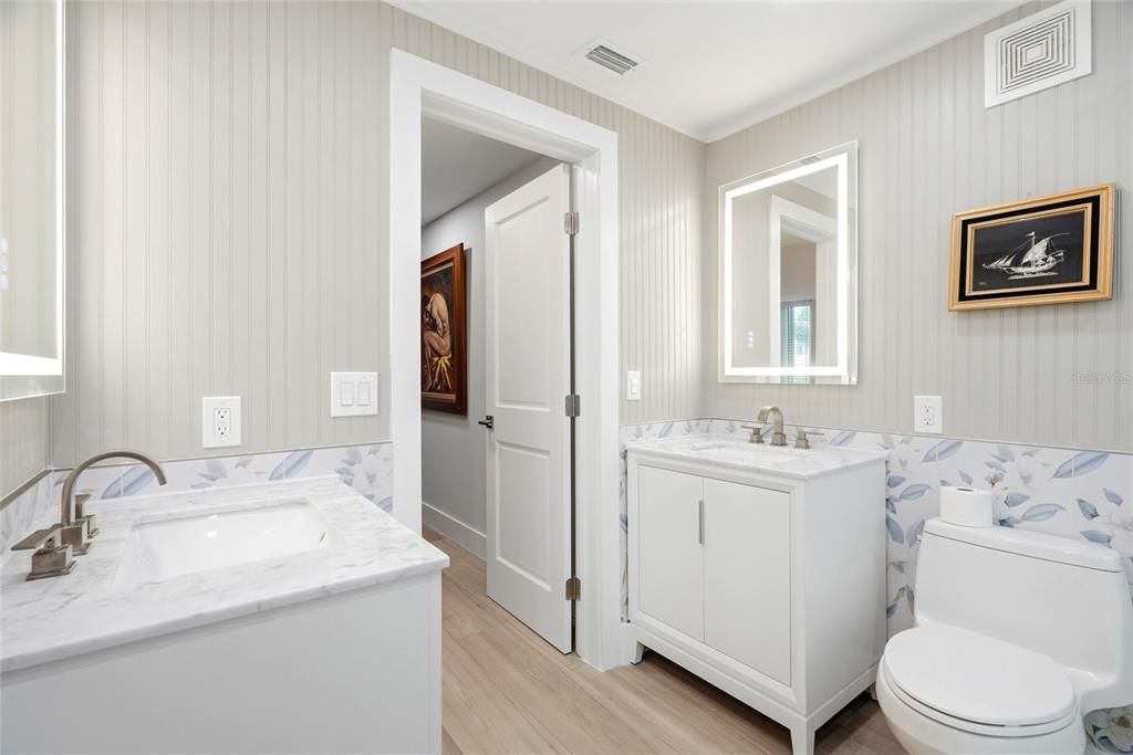 Active With Contract: $3,500,000 (6 beds, 5 baths, 5143 Square Feet)
