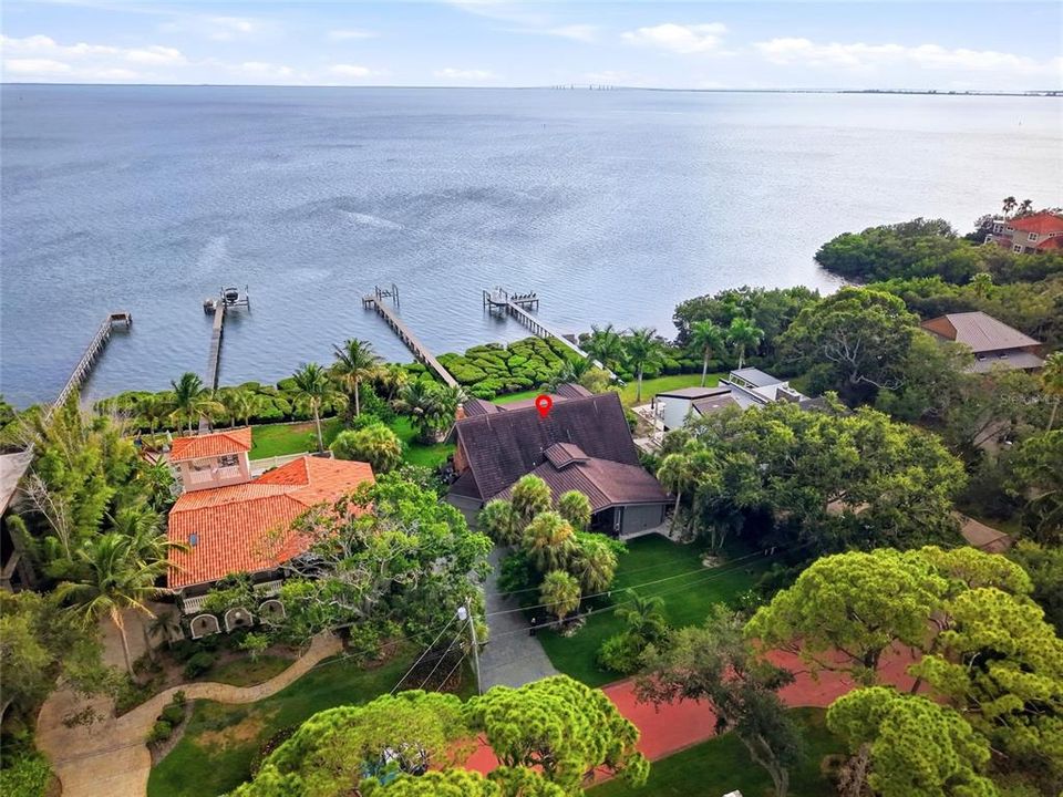 Active With Contract: $3,500,000 (6 beds, 5 baths, 5143 Square Feet)