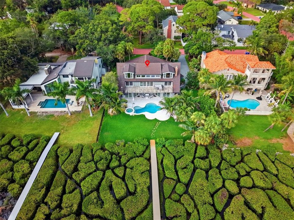 Active With Contract: $3,500,000 (6 beds, 5 baths, 5143 Square Feet)