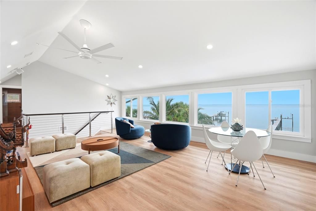 Active With Contract: $3,500,000 (6 beds, 5 baths, 5143 Square Feet)