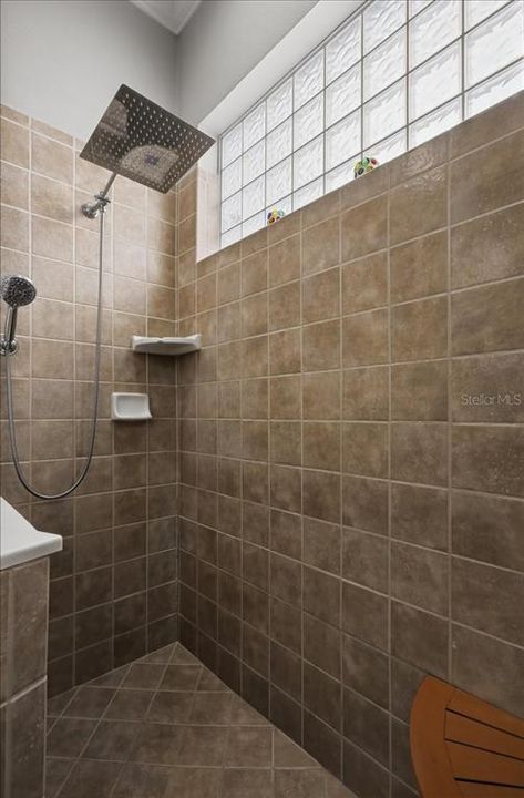 На продажу: $469,900 (4 спален, 3 ванн, 2600 Квадратных фут)
