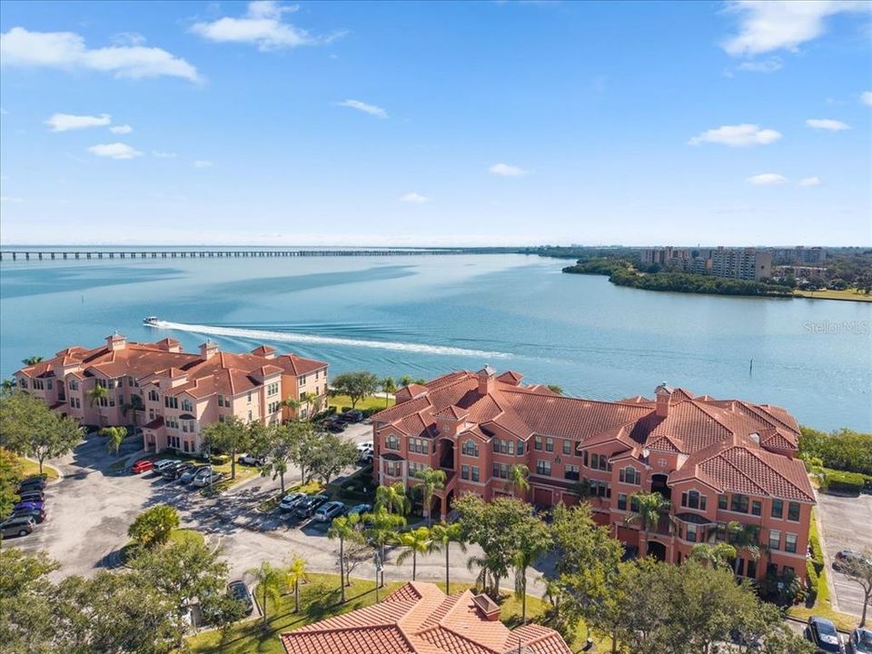 For Sale: $250,000 (2 beds, 2 baths, 1230 Square Feet)