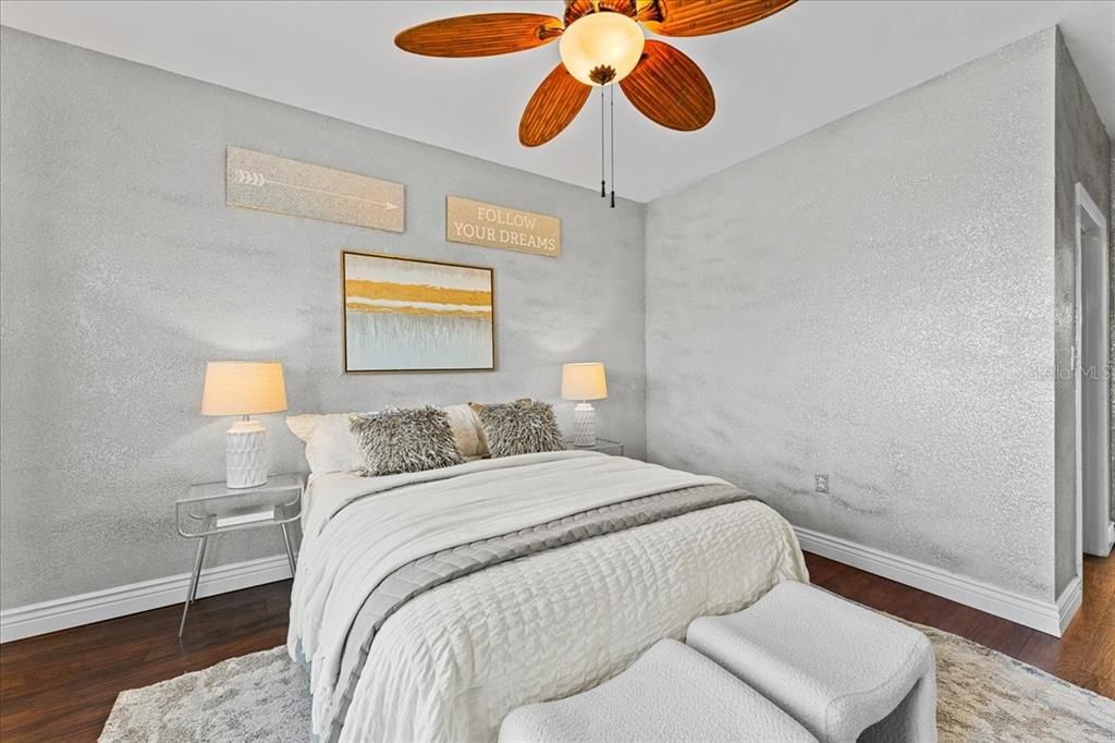 For Sale: $250,000 (2 beds, 2 baths, 1230 Square Feet)