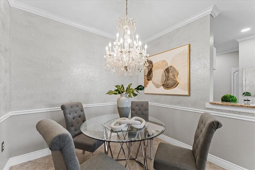 For Sale: $250,000 (2 beds, 2 baths, 1230 Square Feet)