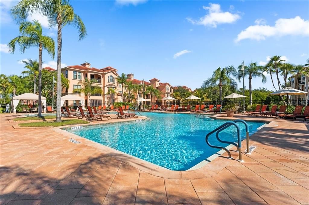 For Sale: $250,000 (2 beds, 2 baths, 1230 Square Feet)