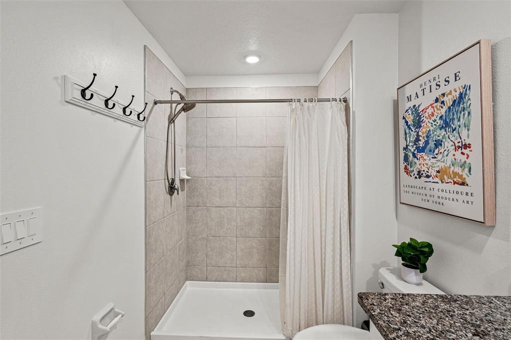For Sale: $280,000 (3 beds, 2 baths, 1634 Square Feet)