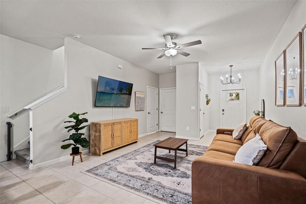 For Sale: $280,000 (3 beds, 2 baths, 1634 Square Feet)