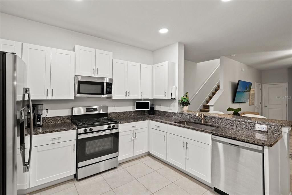 For Sale: $280,000 (3 beds, 2 baths, 1634 Square Feet)