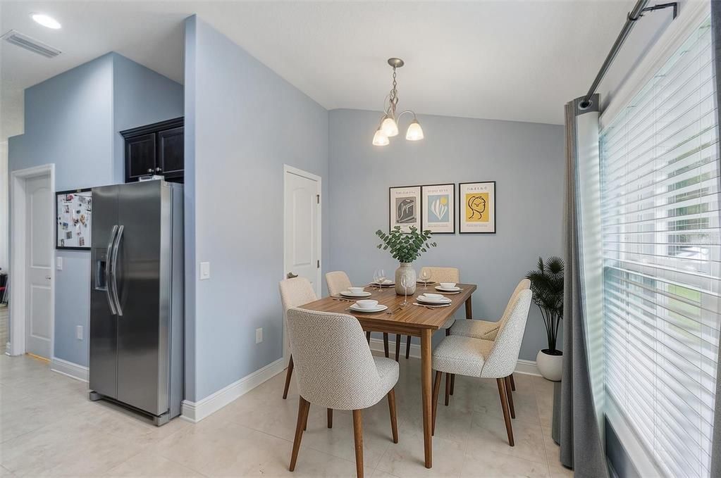 For Sale: $317,500 (4 beds, 2 baths, 1820 Square Feet)
