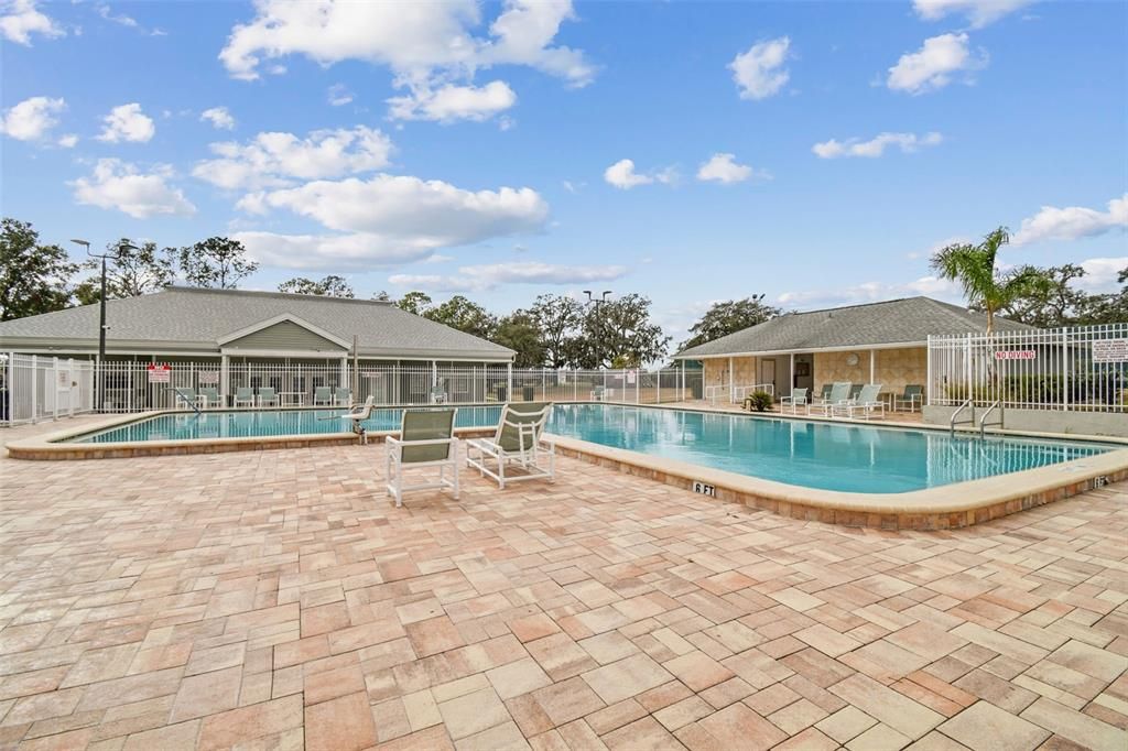 For Sale: $317,500 (4 beds, 2 baths, 1820 Square Feet)