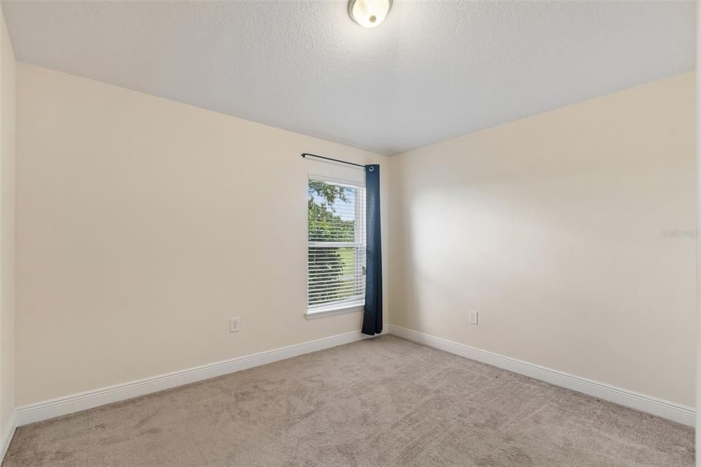 For Sale: $317,500 (4 beds, 2 baths, 1820 Square Feet)