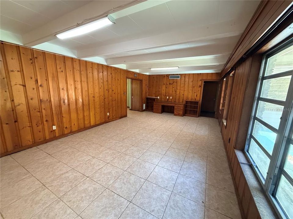 На продажу: $450,000 (5 спален, 3 ванн, 3282 Квадратных фут)