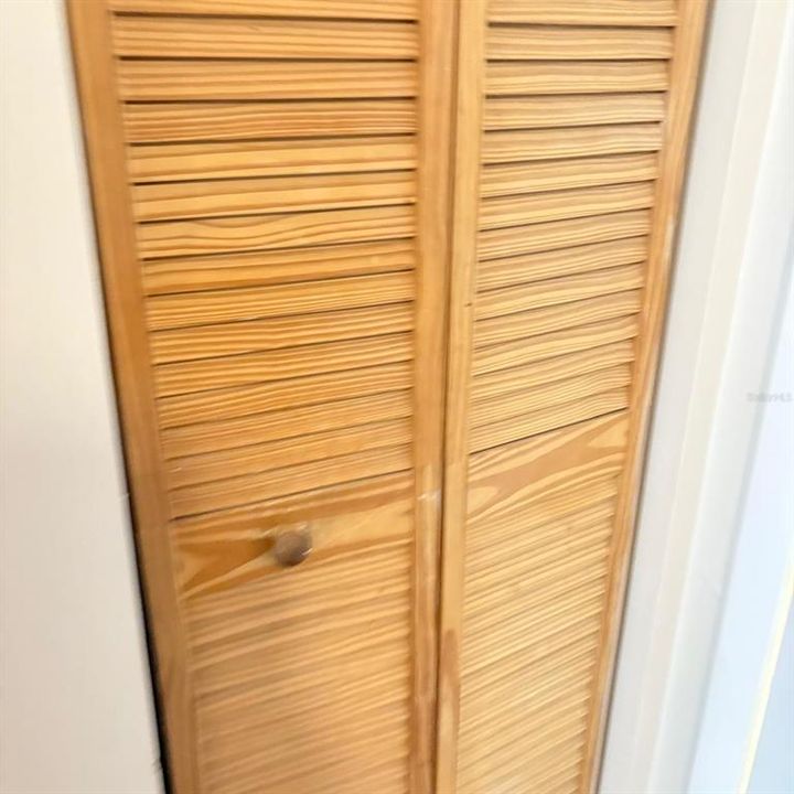 На продажу: $165,000 (2 спален, 2 ванн, 870 Квадратных фут)