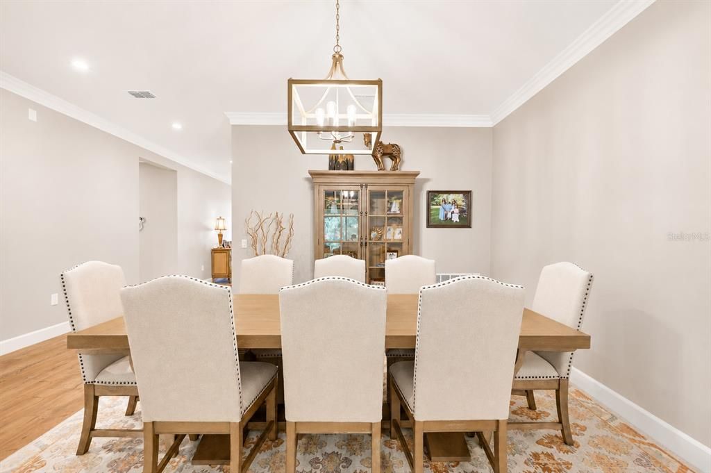 En Venta: $547,777 (4 camas, 3 baños, 2763 Pies cuadrados)