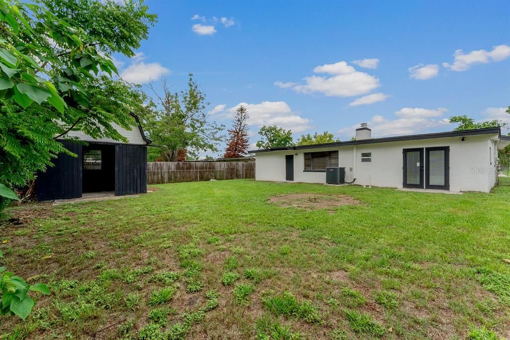 На продажу: $439,000 (5 спален, 3 ванн, 1707 Квадратных фут)