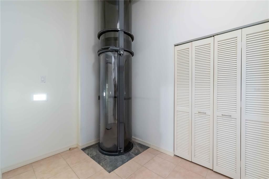На продажу: $2,599,999 (4 спален, 4 ванн, 3244 Квадратных фут)